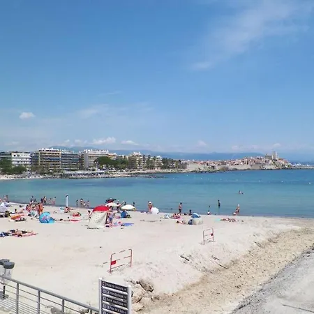 Luxury Seaview Belvedere, Apt A Антиб