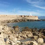Luxury Seaview Belvedere, Apt A Daire