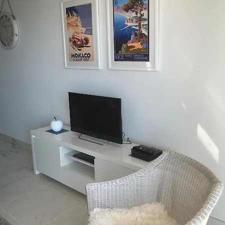 아파트 Luxury Seaview Belvedere, Apt A *