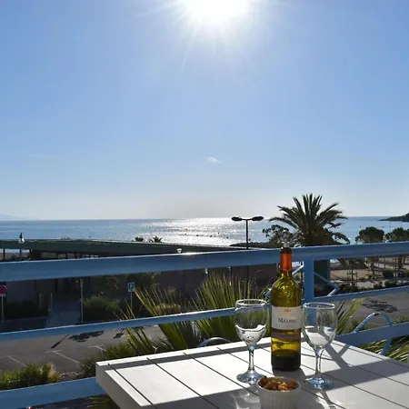 Luxury Seaview Belvedere, Apt A 앙티브