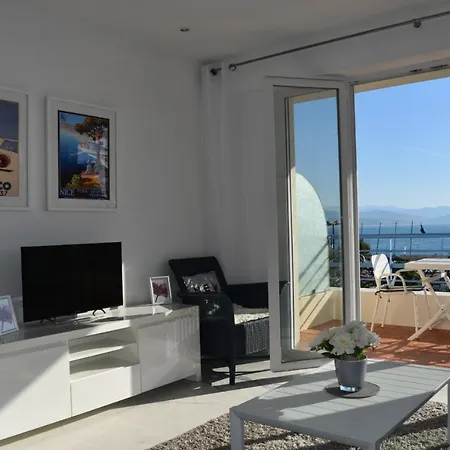 Luxury Seaview Belvedere, Apt A Apartment Antibes