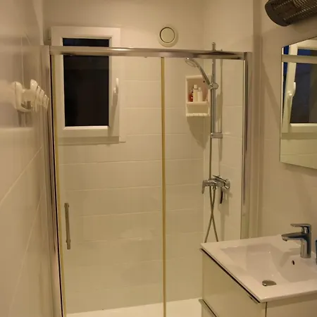Luxury Seaview Belvedere, Apt A *