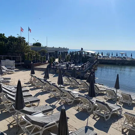 Apartment Luxury Seaview Belvedere, Apt A Antibes