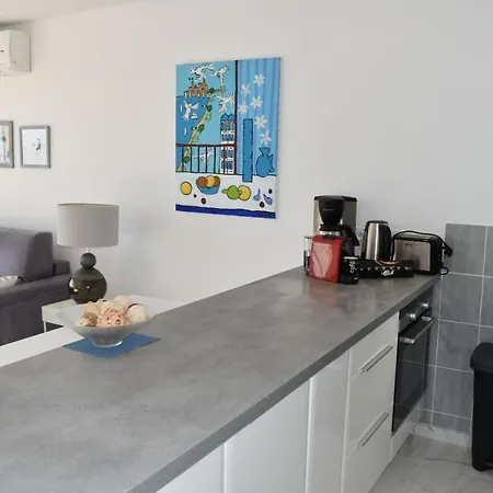 Apartment Luxury Seaview Belvedere, Apt A