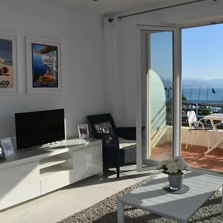 Luxury Seaview Belvedere, Apt A Appartement