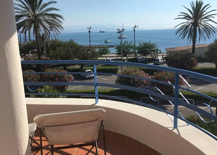 Luxury Seaview Belvedere, Apt A *