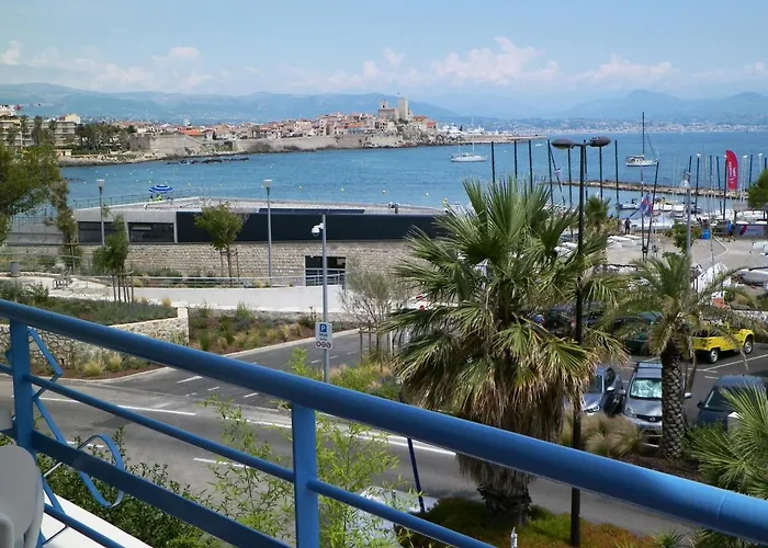 Luxury Seaview Belvedere, Apt A 公寓 *