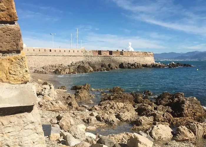 Luxury Seaview Belvedere, Apt A 公寓