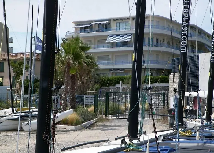 Luxury Seaview Belvedere, Apt A Apartment Antibes