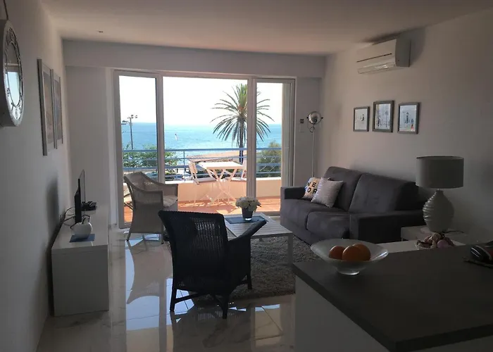 Luxury Seaview Belvedere, Apt A Antibes