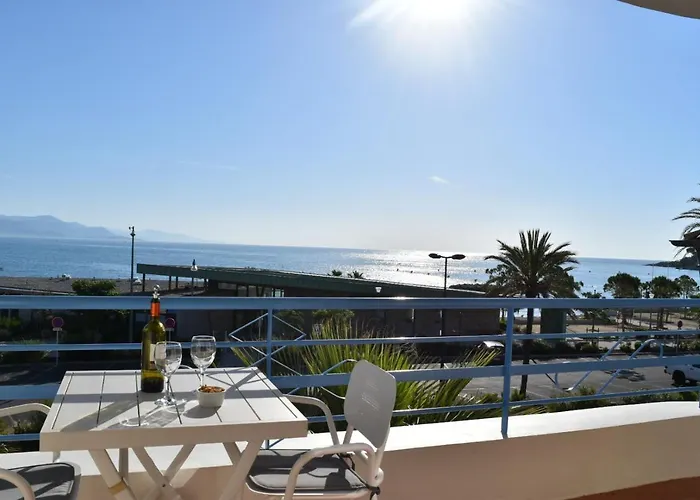 Luxury Seaview Belvedere, Apt A