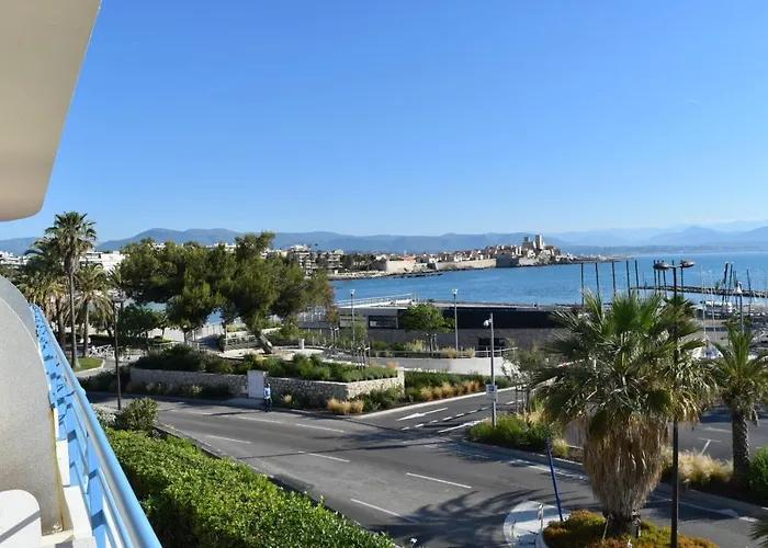 Luxury Seaview Belvedere, Apt A Апартаменты