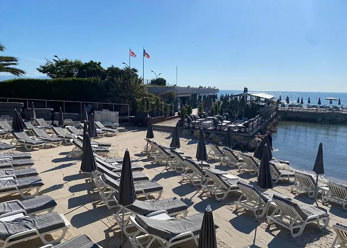 Luxury Seaview Belvedere, Apt A Апартаменты Антиб