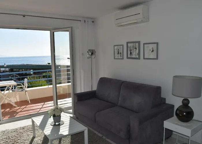 Luxury Seaview Belvedere, Apt A *